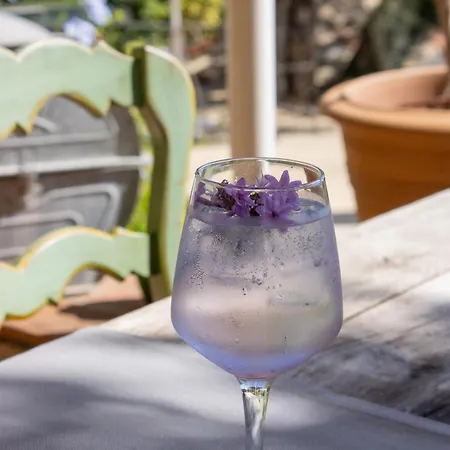 La Bastide Des Saveurs Bed & Breakfast